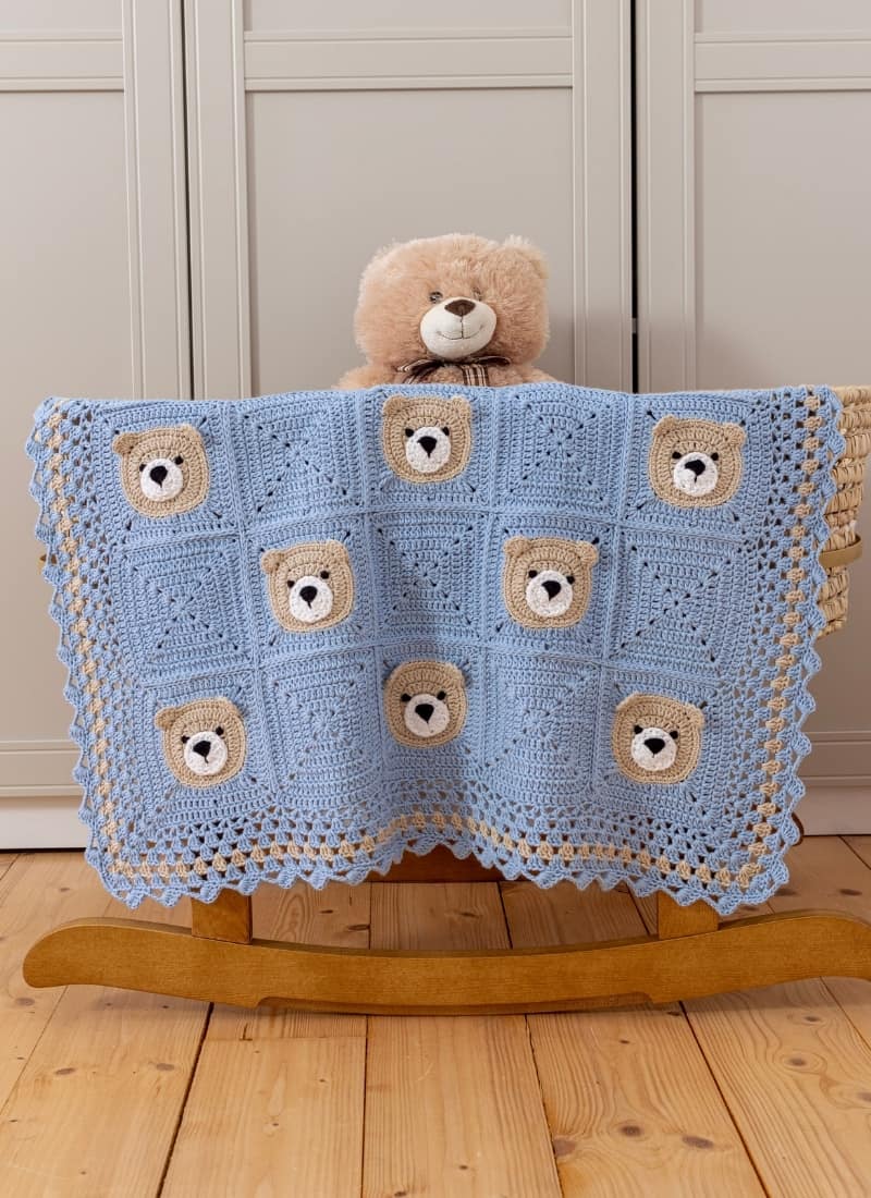 Bear Crochet Baby Blanket (Cute & Easy Tutorial) - Maisie and Ruth