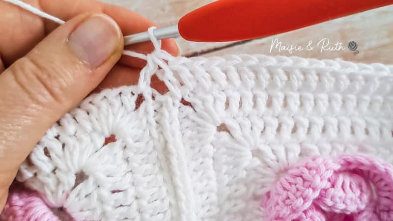 Crochet Rose Baby Blanket (A Delightful Free Pattern) | Maisie and Ruth
