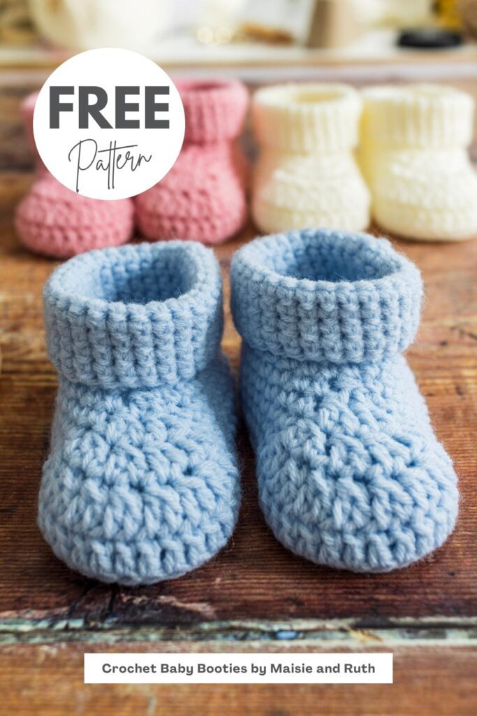Fast Crochet Baby Booties (A Free and Easy Pattern) - Maisie and Ruth