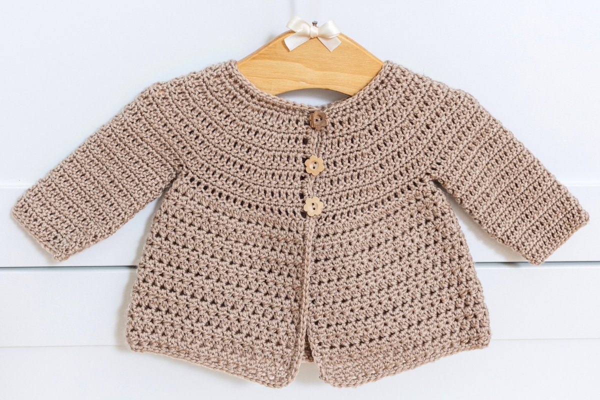 Crochet baby cardigan pattern newborn size with buttons