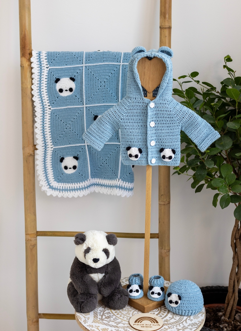 Crochet Panda Baby Hoodie (Free Pattern)