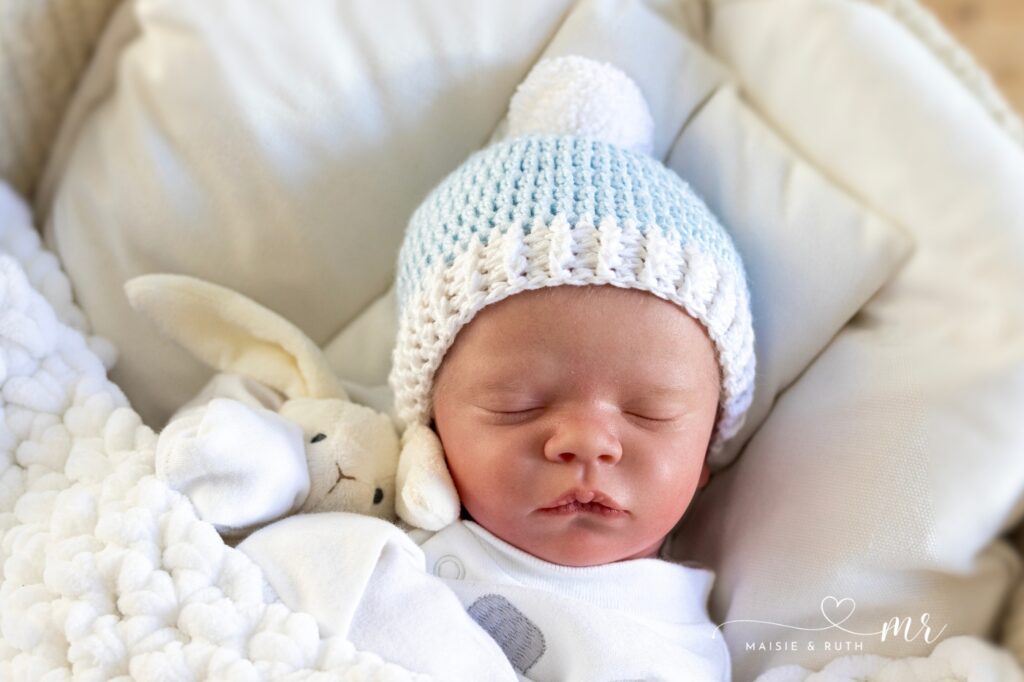 Two Toned Crochet Baby Hat (Free Pattern) - Maisie and Ruth