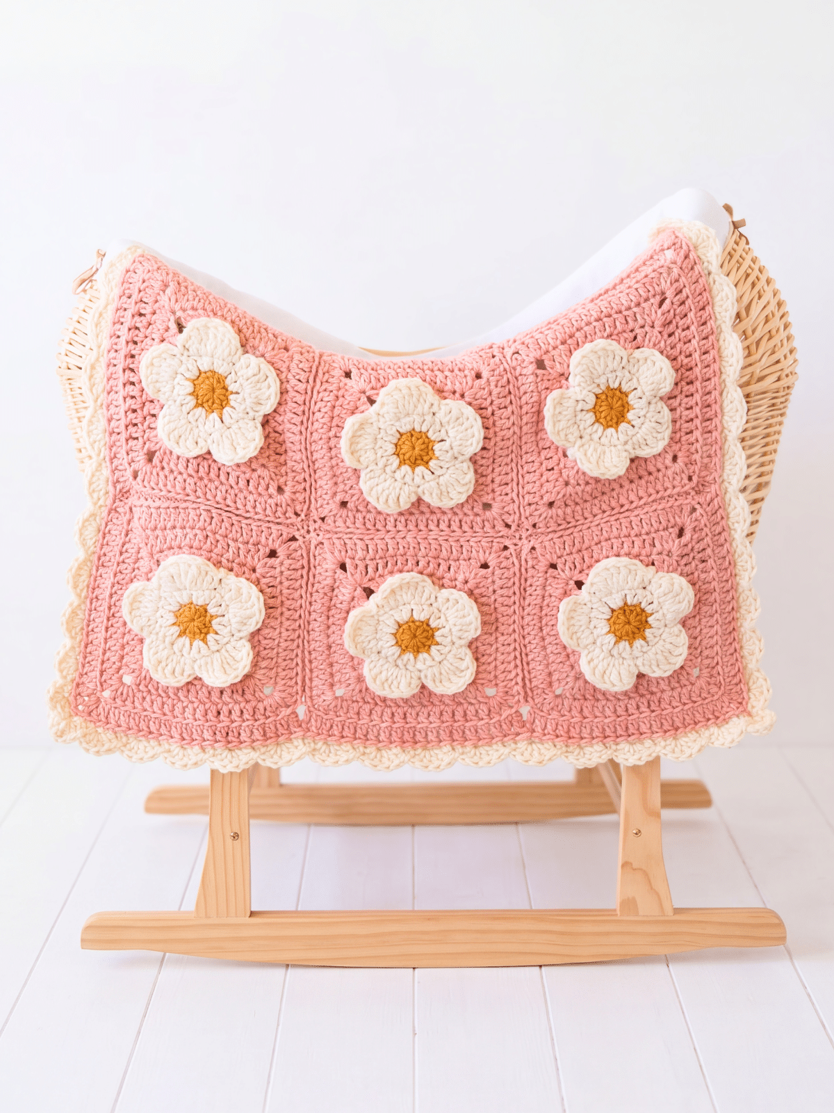 baby cozy petals blanket free chunky crochet pattern